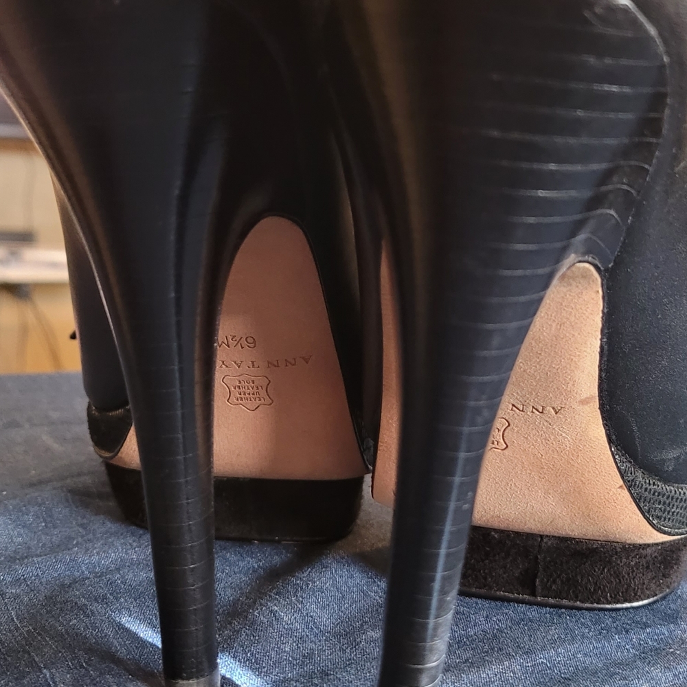 Womens shoes